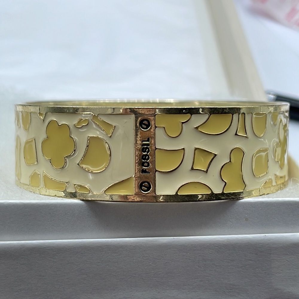 Fossil bangle bracelet